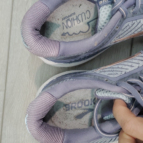 Brooks Womens Adrenaline GTS 20 Running Sneakers shoes 10.5 Medium B - Picture 12 of 13